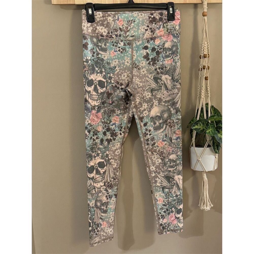Evolution and Creation Women's Skull Floral Print Leggings Size‎ M